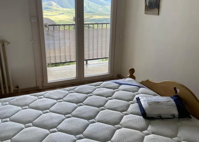 Tres Bel Au Centre De Romeu Apartamento