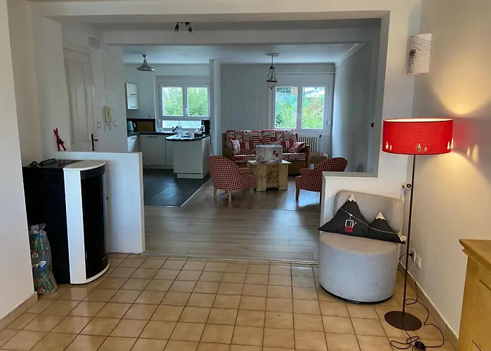 Tres Bel Au Centre De Romeu Apartamento *